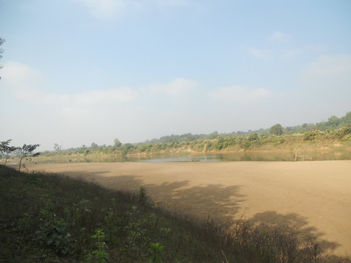 শীতে পানিহাটায় ভোগাই নদীর চর